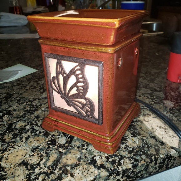 Scentsy Classic Brick Warmer - Picture 3 of 4